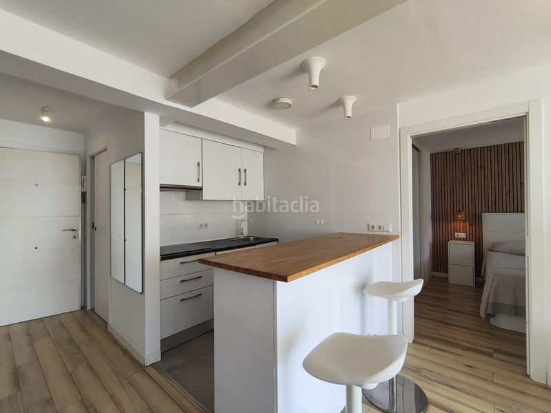 Foto a22d3c8f-799d-4b80-9372-37ba86e73cf8. Apartament amb aparcament piscina a Playa Levante Benidorm