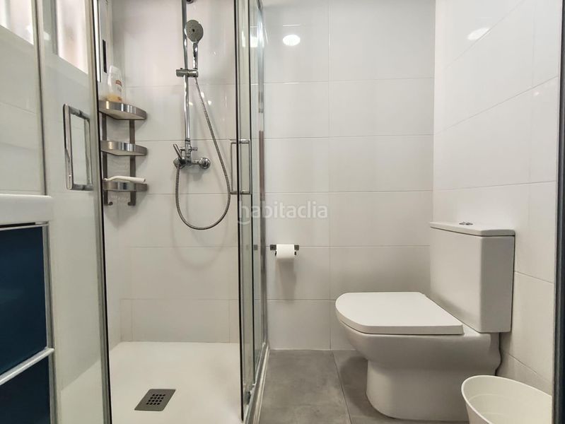 Foto d0257aff-c0d8-4d14-a24f-b6998c43e5c4. Apartament amb aparcament piscina a Playa Levante Benidorm