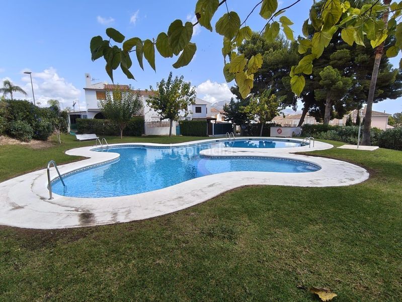 Foto 91a5302c-22c0-4172-8880-354aef709394. Casa a schiera con riscaldamento parcheggio piscina in Nucia (la)