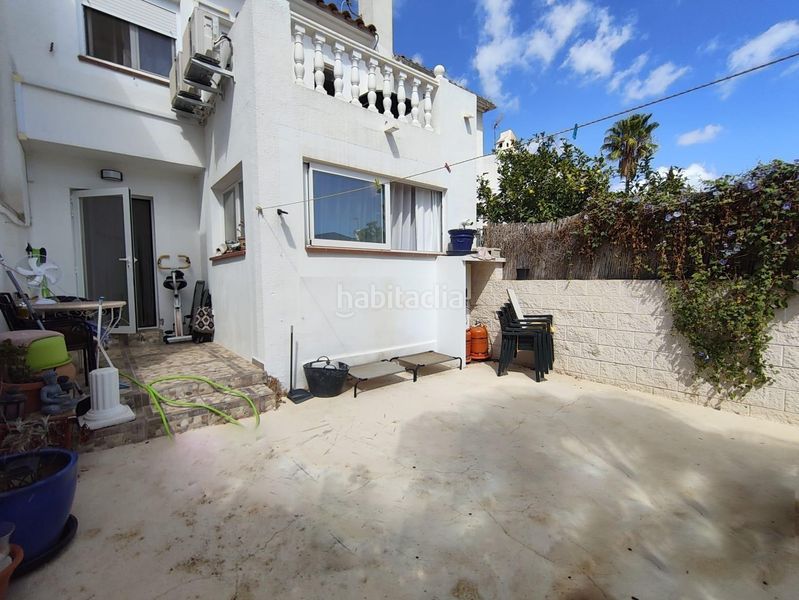 Foto c41bd8d1-04c6-4b52-824c-a66dc316a441. Casa a schiera con riscaldamento parcheggio piscina in Nucia (la)
