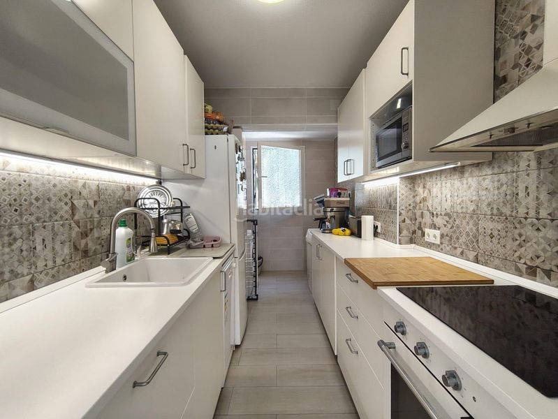Foto da822008-b686-4d7f-aeeb-c15eb2cf4730. Casa a schiera con riscaldamento parcheggio piscina in Nucia (la)