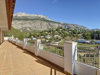 Àtic a Altea la Vella. Espectacular gran ático de 175 m con terraza 90 m2 en altea la v