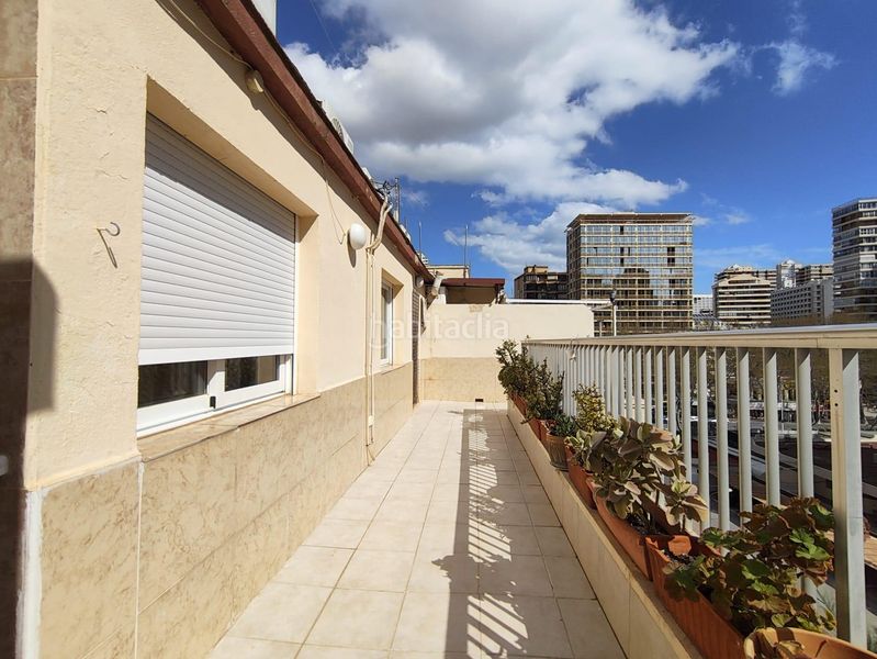 Foto 4a69010e-f9b6-47ab-8186-f7f2c823019b. Àtic amb aparcament a Playa Levante Benidorm