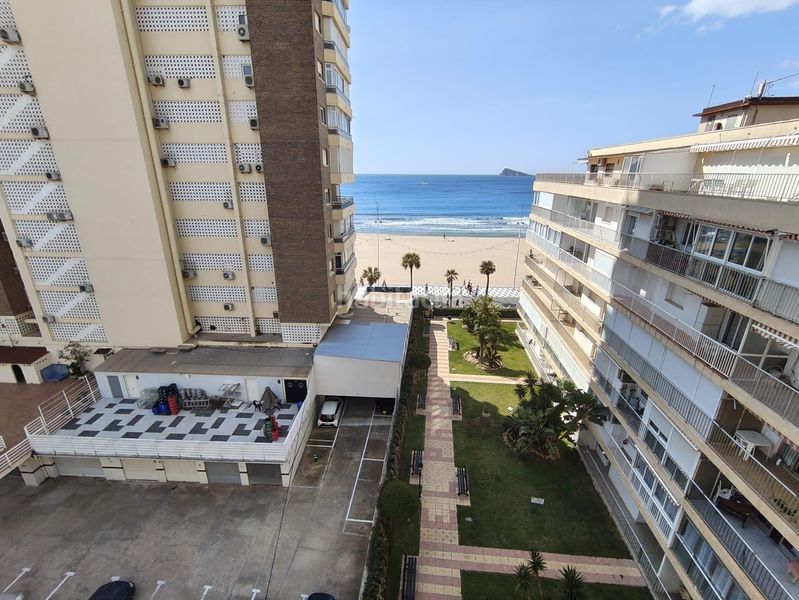 Foto b4ff690e-5a72-4c77-af9e-82b5e36595d7. Àtic amb aparcament a Playa Levante Benidorm