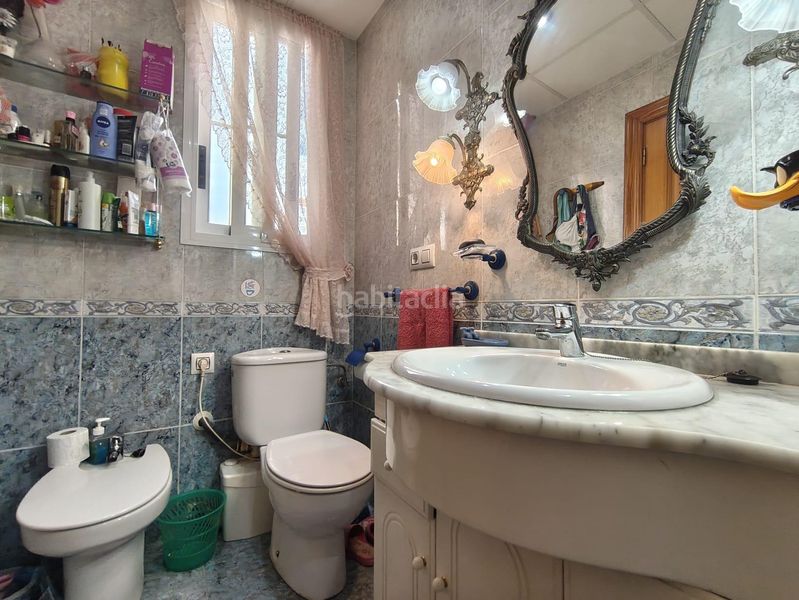 Foto e13616e8-ffeb-45c2-8f4d-e9cdc1e0fe19. Àtic amb aparcament a Playa Levante Benidorm