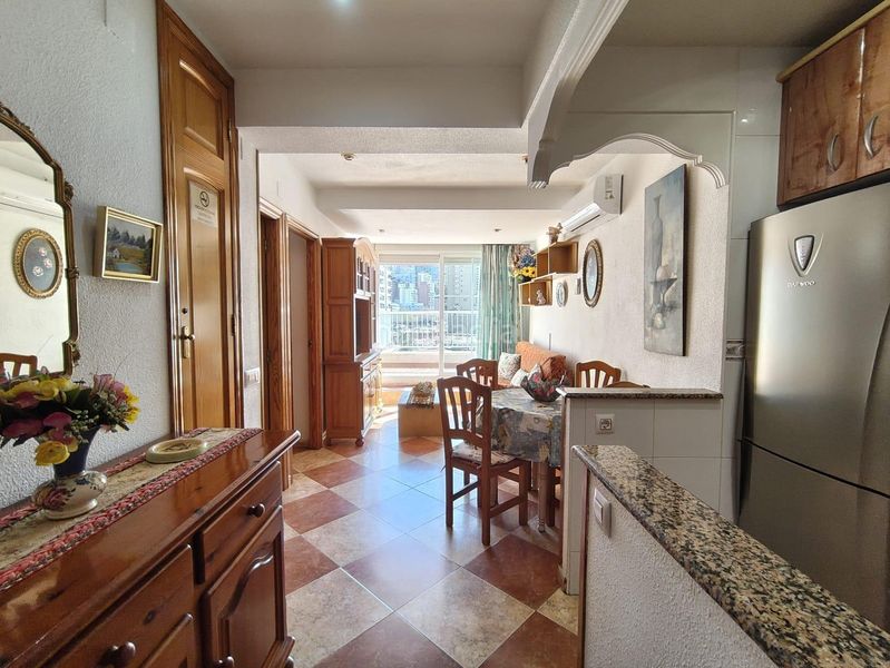 Foto e1cbde6c-8006-44d9-bdc9-920c08658643. Àtic amb aparcament a Playa Levante Benidorm