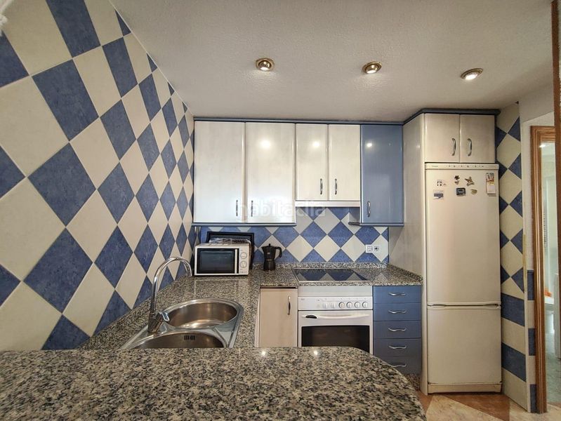 Foto e53b84e3-9664-435f-9b2f-25bf087bed80. Àtic amb aparcament a Playa Levante Benidorm