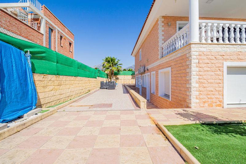 Foto a3804385-eca8-4575-bde5-d3e1a9537d70. Xalet amb aparcament piscina a Pueblo-Ubanizaciones Alfàs del Pi (l´)