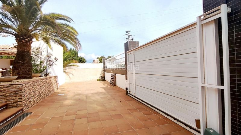 Foto 1dc2cec0-d435-4a50-82d8-e37c8ec6cf23. Casa aparellada amb piscina a La Nucia Pueblo Nucia (la)
