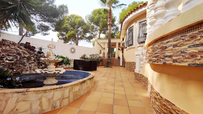 Foto 8da69980-2465-45a7-8964-2314a35c8d8a. Casa aparellada amb piscina a La Nucia Pueblo Nucia (la)