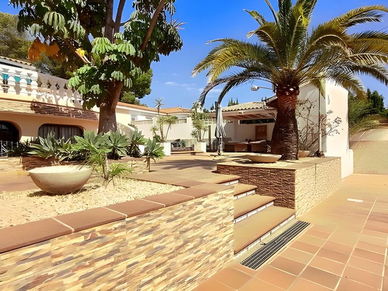 Foto acf066b9-7b8e-45cd-89e9-dbf91e5d2f1a. Casa aparellada amb piscina a La Nucia Pueblo Nucia (la)