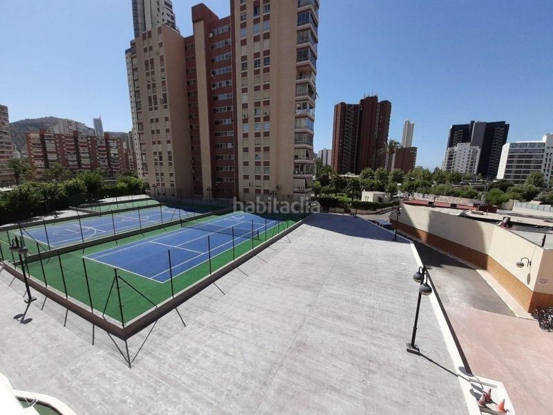Foto 173cd1b9-6fea-4da6-8199-e8d06a0a3817. Apartamento bonito reformado piso con 2 dormitorios y terraza acristalada en zona rincon de loix llano. en Benidorm