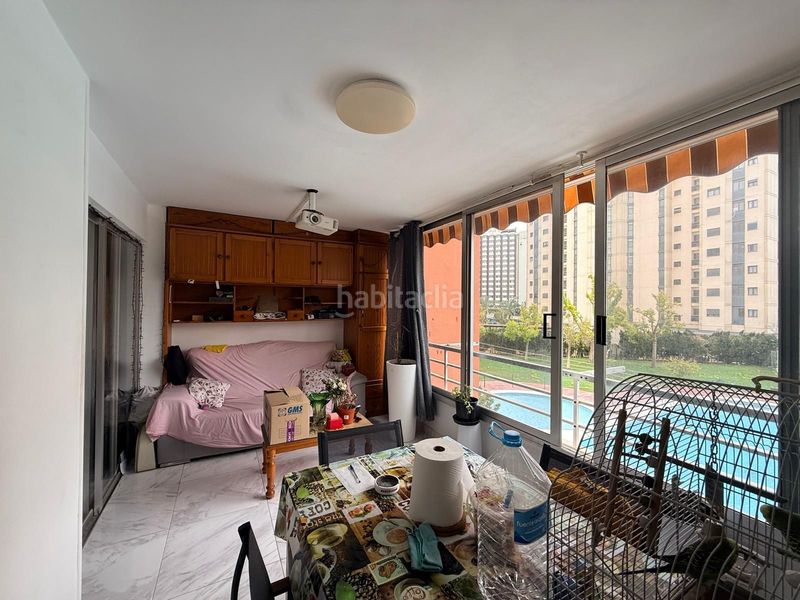 Foto 1e6c20f4-c476-4503-bc41-afb789a76ede. Apartamento bonito reformado piso con 2 dormitorios y terraza acristalada en zona rincon de loix llano. en Benidorm