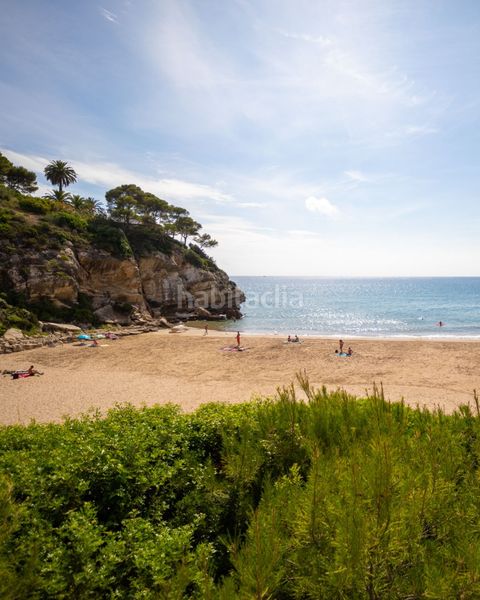Foto cc2cde9b-c6cd-4263-a69c-4f13cecd730c. Piso 112m<sup>2</sup> en carrer de la cala morisca 11 piso f10 – primer planta – 3 habitaciones en Salou