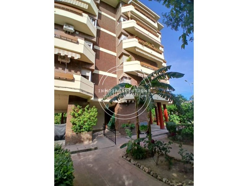 Foto b7195373-fb07-4f1b-bebe-8661375ef7cc. Pis amb aparcament a Ciudad Jardín - Zoco Córdoba