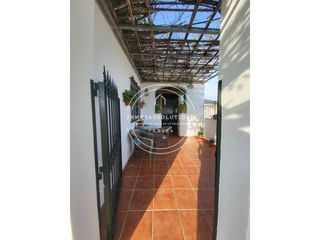 Haus  Poligono tronco de las casas. Finca con vivienda  4 apartamentos independientes en bolonia tar