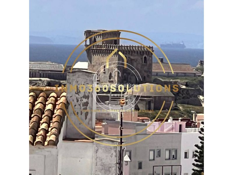 Foto 7135e3d2-29a2-4ef6-9b33-a4316ab9d87a. Edifici a Tarifa ciudad Tarifa