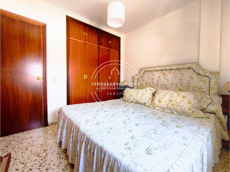 Foto 883939b0-c510-4bbc-8020-16848ed14db9. Casa aparellada amb aparcament a Tarifa ciudad Tarifa