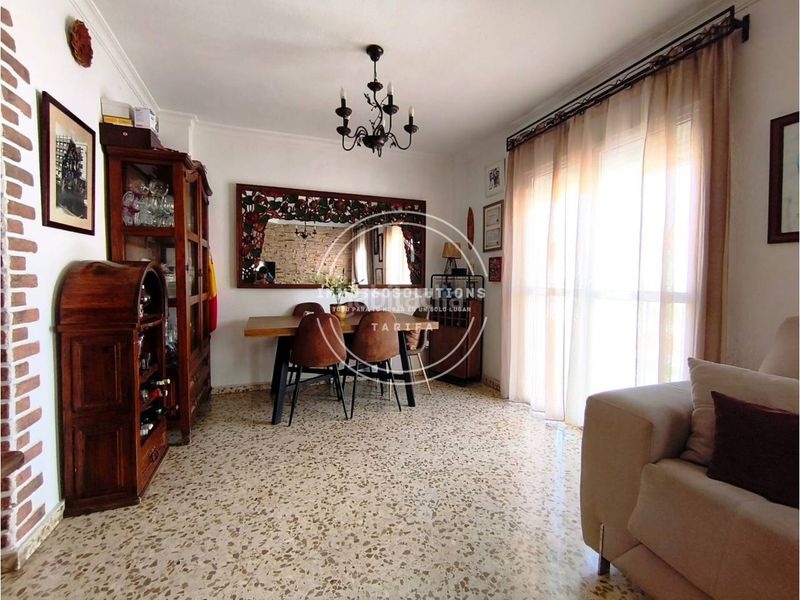 Foto d3f54a46-b95d-4504-b3d6-dfc9357f2dc5. Casa aparellada amb aparcament a Tarifa ciudad Tarifa