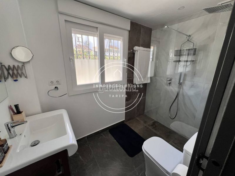 Foto f3504849-62b7-471e-8e8a-03abb75622d0. Xalet amb piscina a Alcorrín Manilva