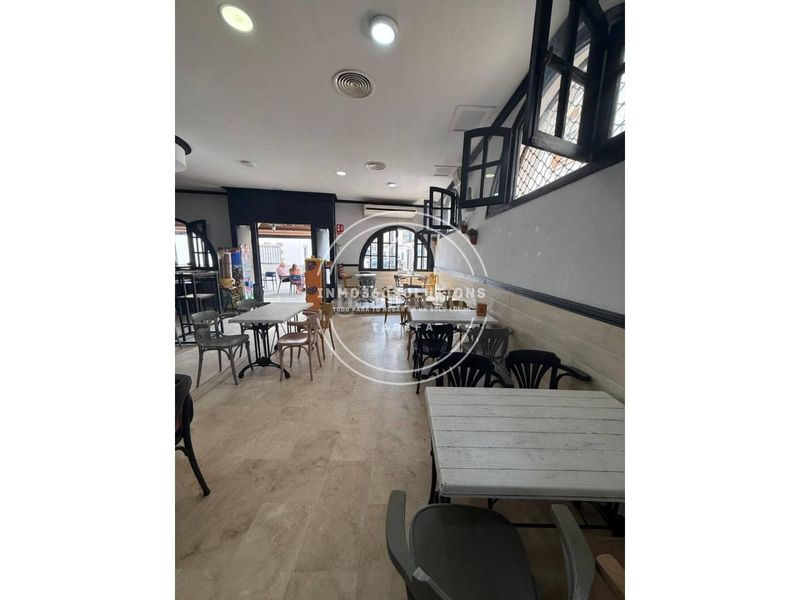 Foto 0634c9d5-ff8d-49da-86d3-eb69248af6d7. Edificio in Barrios (Los)