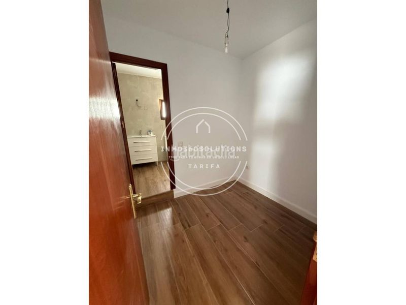 Foto 37e201ae-a844-4deb-a9bf-22b40fa159fb. Edificio in Barrios (Los)