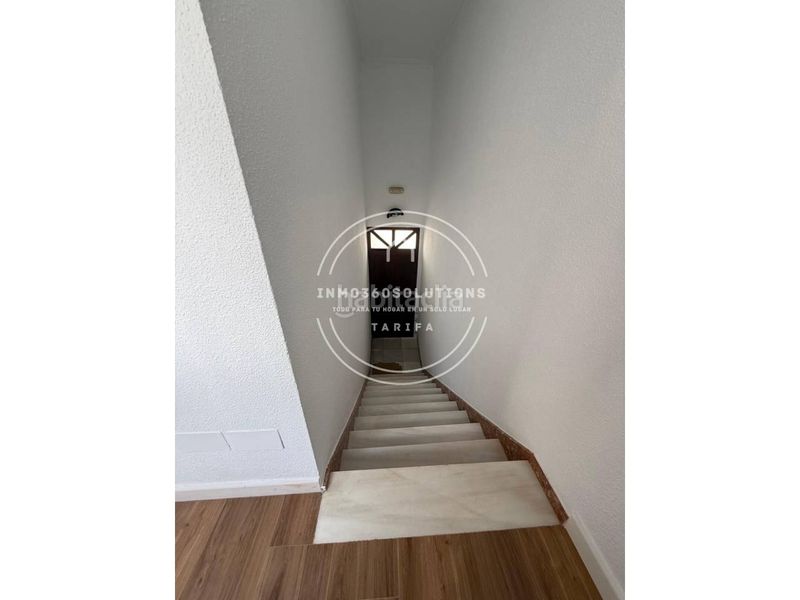 Foto 6668d8c1-6031-41a1-b5d2-bc9363d3ae0a. Edificio in Barrios (Los)