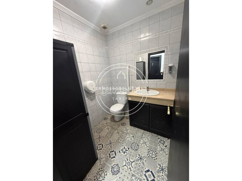 Foto c27179f8-9a4e-4e09-bc3d-77f9ad828b6a. Edificio in Barrios (Los)