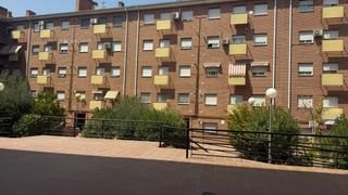 Affitto Appartamento in Vergel-Las Olivas. Anthea capital consulting s.l. alquila piso amplio de tres dormi