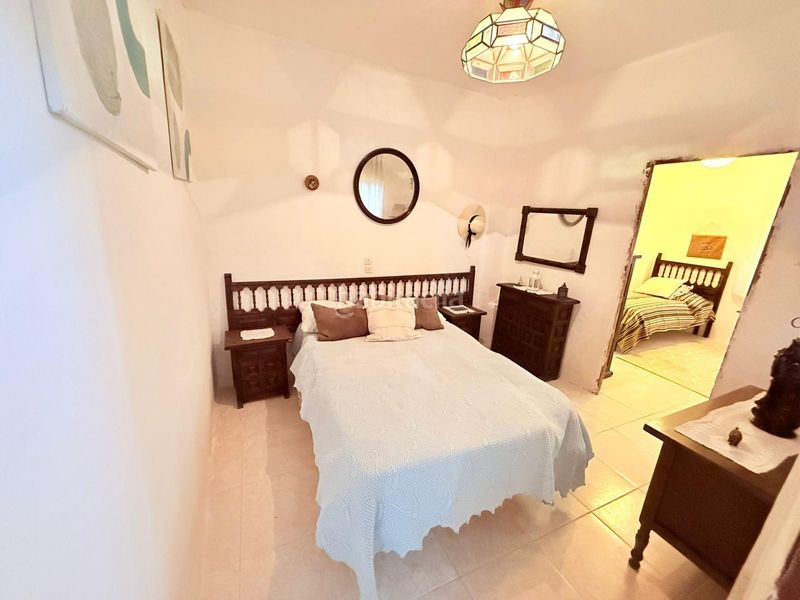 Foto 1961fd86-fdf1-4213-b173-8a1e38f71cb1. Casa amb aparcament a Escalona