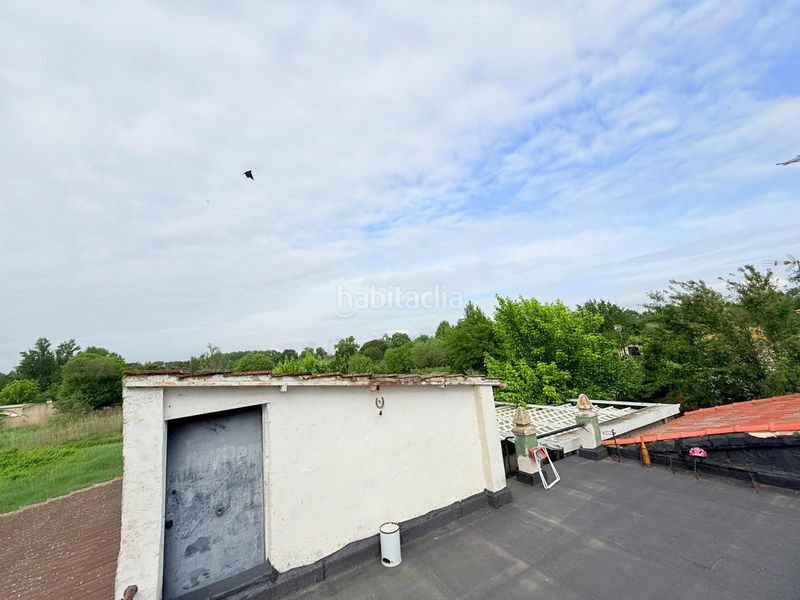 Foto b2111dad-85fb-46e3-b9de-b1508d52026c. Casa amb aparcament a Escalona