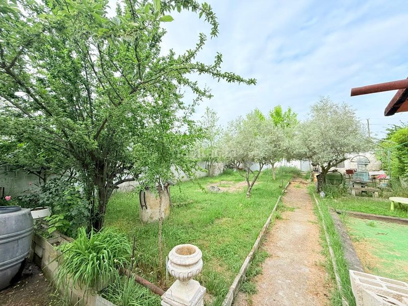 Foto bd9a59b8-56bb-4490-b8af-b3662a655e1b. Casa amb aparcament a Escalona