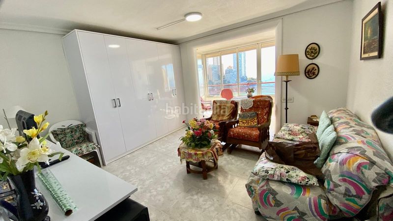 Foto a3758c48-1936-4afa-bb63-f6823757015a. Pis amb piscina a Playa Levante Benidorm