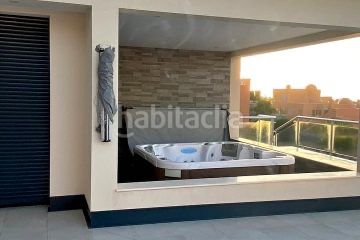 Foto 50bce7d4-265e-460e-a7bf-de57d57d31b3. Casa descubre una propiedad uacutenica donde el lujo, la privacidad y el confort se fusionan en perfecta armoniacutea.ampnbspesta espec en Altea