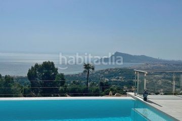 Foto d7562b85-3367-4e85-be3d-807ab60260cb. Casa descubre una propiedad uacutenica donde el lujo, la privacidad y el confort se fusionan en perfecta armoniacutea.ampnbspesta espec en Altea