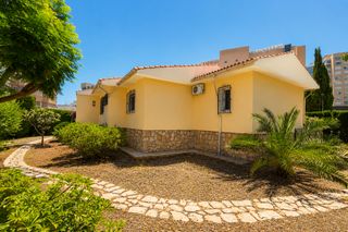 Haus in Foietes. Espectacular chalet independiente con gran parcela a solo 5 minu