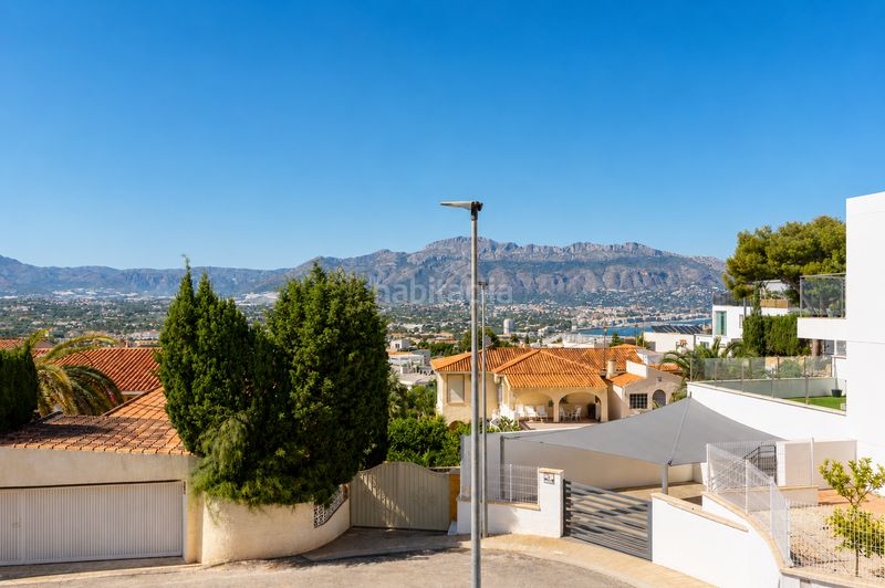Foto 73b3b101-cc69-4ac6-a0a6-1f65f17ca15d. Casa amb aparcament piscina a L´Albir Alfàs del Pi (l´)