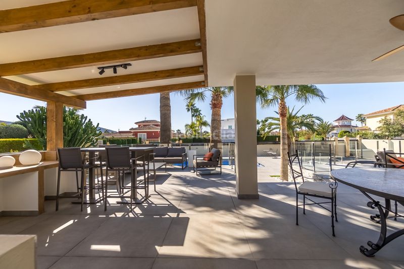 Foto d72ee2b3-7108-43ed-ab3e-c2c70da8d71c. Casa amb aparcament piscina a Pueblo-Ubanizaciones Alfàs del Pi (l´)