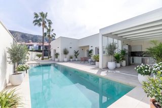 Casa en L�Albir. Esta excepcional villa cuenta con una excelente ubicacioacuten e
