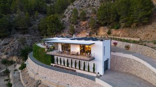 Casa en Callosa d�en Sarri�. Chalet excepcional en venta en el entorno natural protegido del