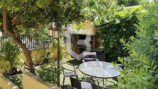 Maison jumelée à Playa. Adosado burriana