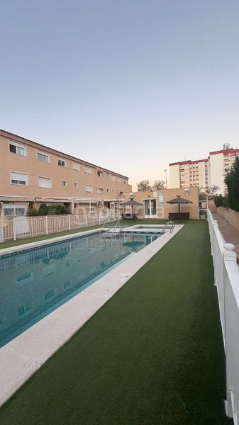 Foto a3551bb0-4b96-4598-a0e8-2db3eb9bd0a1. Dúplex amb aparcament piscina a Virgen del Remedio - Parque Lo Morant Alicante
