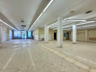 Local Comercial a Carrer Teodoro Llorente 141