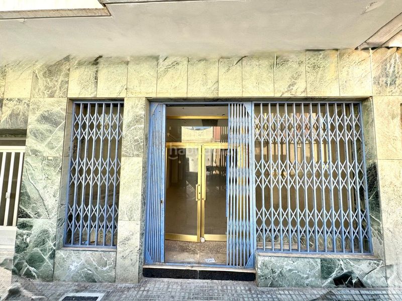 Foto b0991951-c59d-4637-86ef-1c01448cd3bf. Local comercial en carrer teodoro llorente 141 local en venta para negocio en centro de puerto o en Sagunt