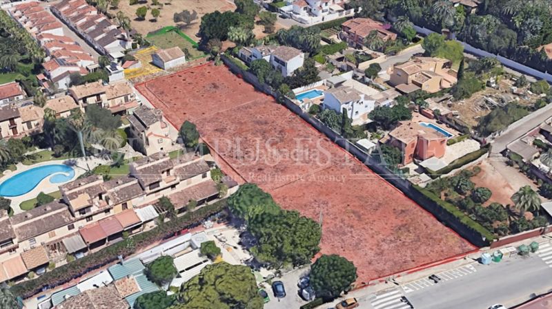 Foto 0bb11318-582d-4de0-839b-c34fda183d66. Terreny residencial a El Montgó Dénia