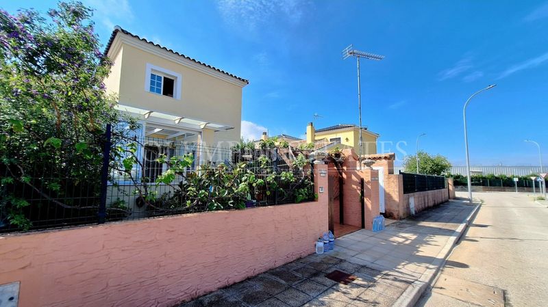 Foto d8cc5941-6920-452d-a120-0494d2a0138b. Casa en Verger (el)