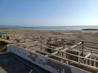 Chalet  Avinguda de l'estany. Fantastico chalet en primera linea de la playa