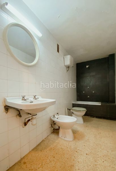 Piso oportunidad inversion en Ciutat Jardí Valencia - Imagen 33