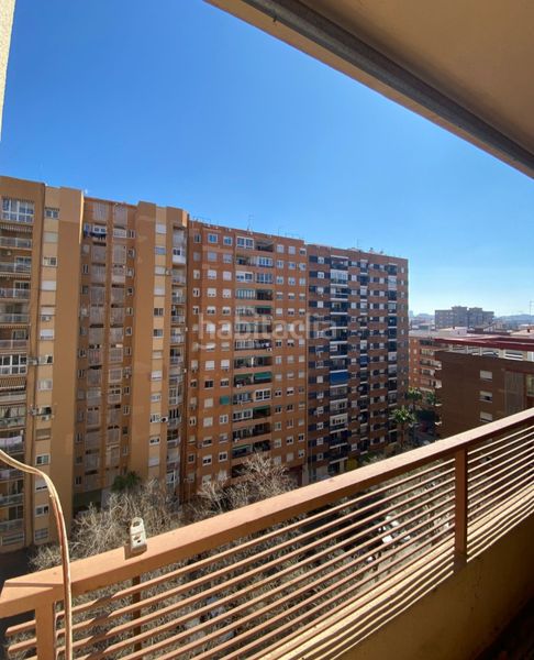 Piso oportunidad inversion en Ciutat Jardí Valencia - Imagen 9