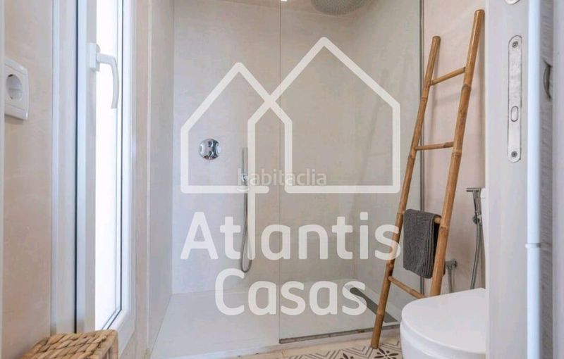 Foto 4886f025-a350-4c6d-bd71-72cffd468e6b. Casa amb xemeneia aparcament a Tarifa ciudad Tarifa